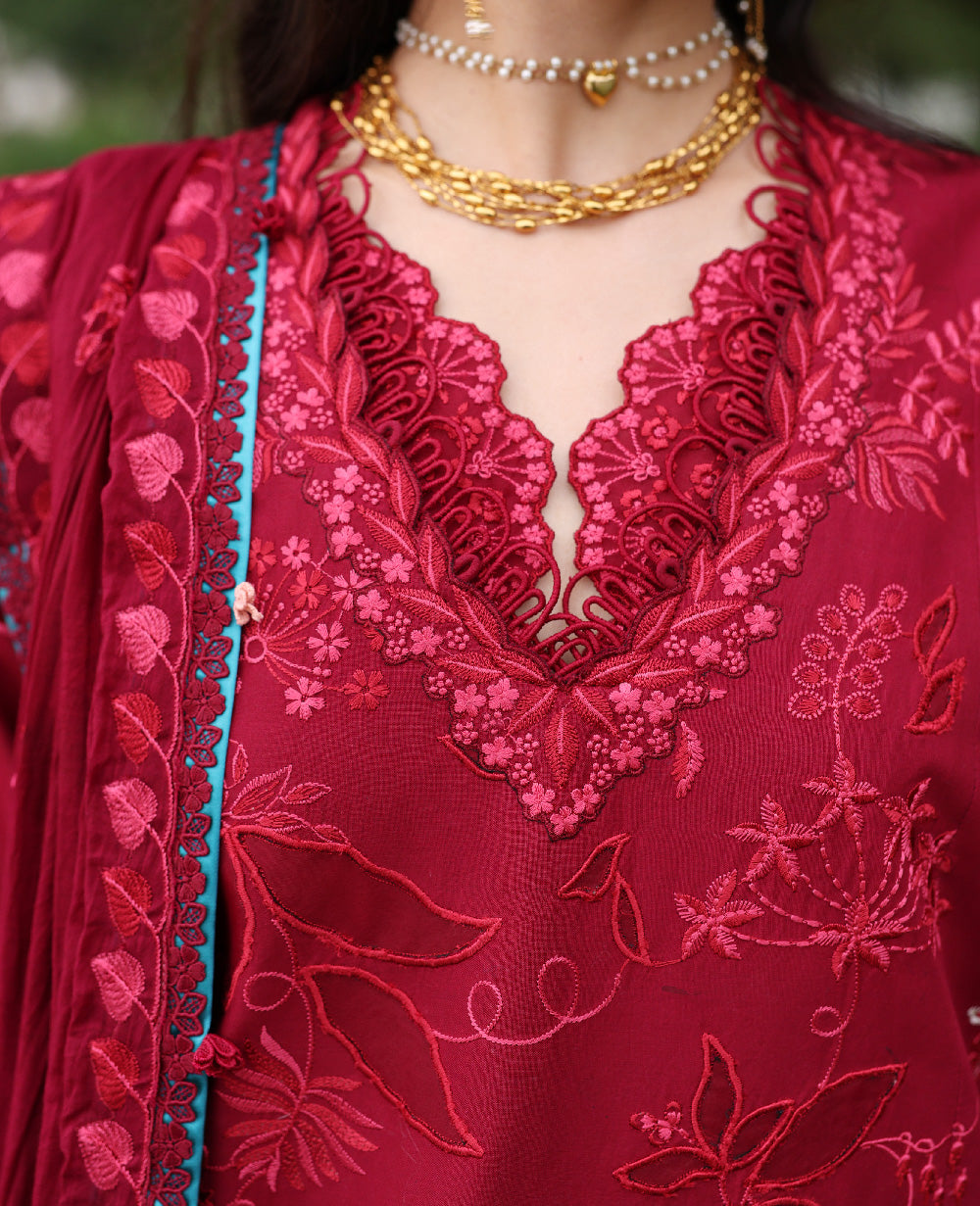Republic Womenswear | Lilas Lawn 26 | Isara