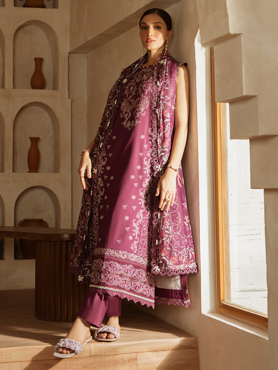 Mahnur | Florence Luxury Lawn 25 | IZNA