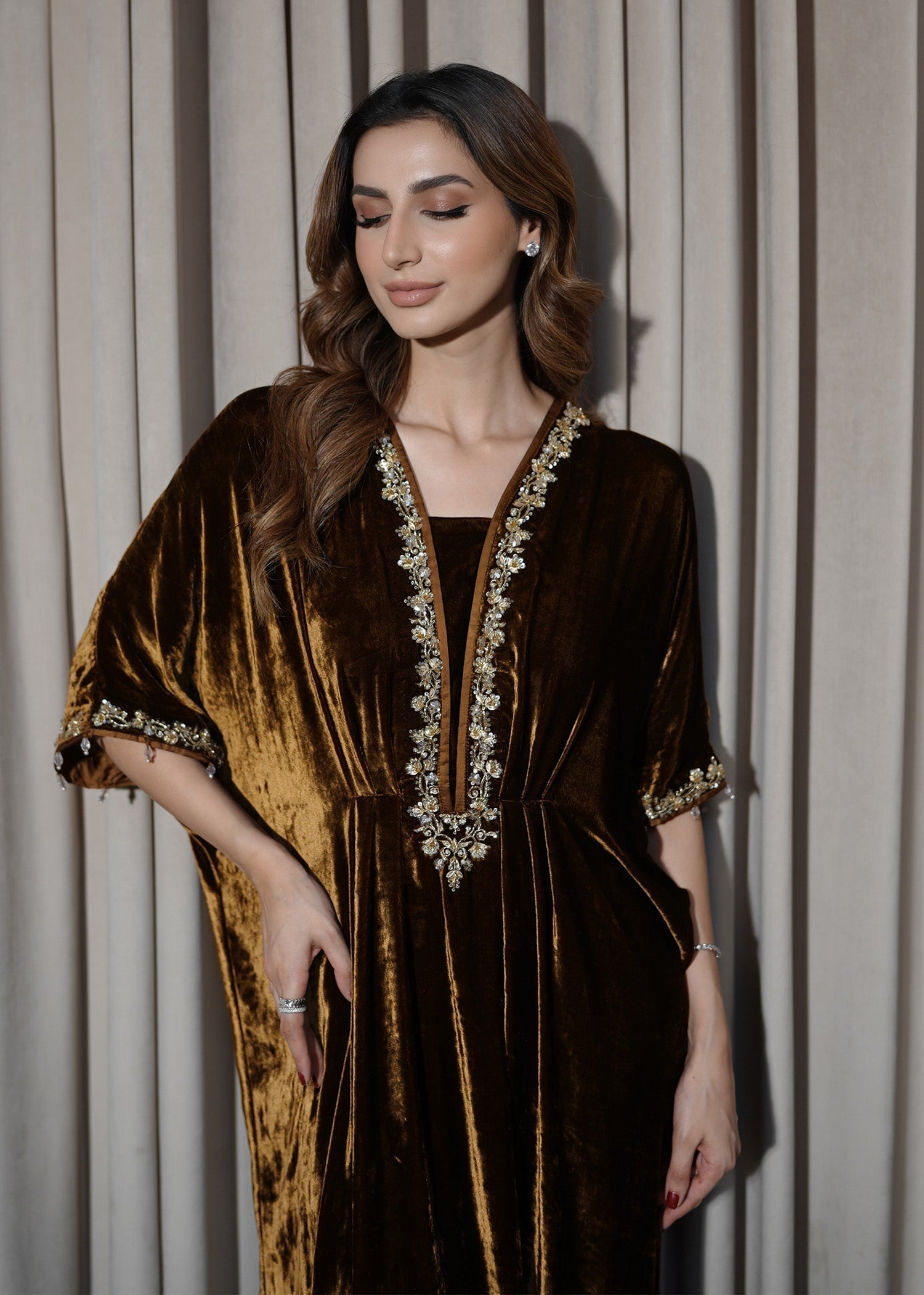 Mahum Asad | Voila Velvets | Topaz