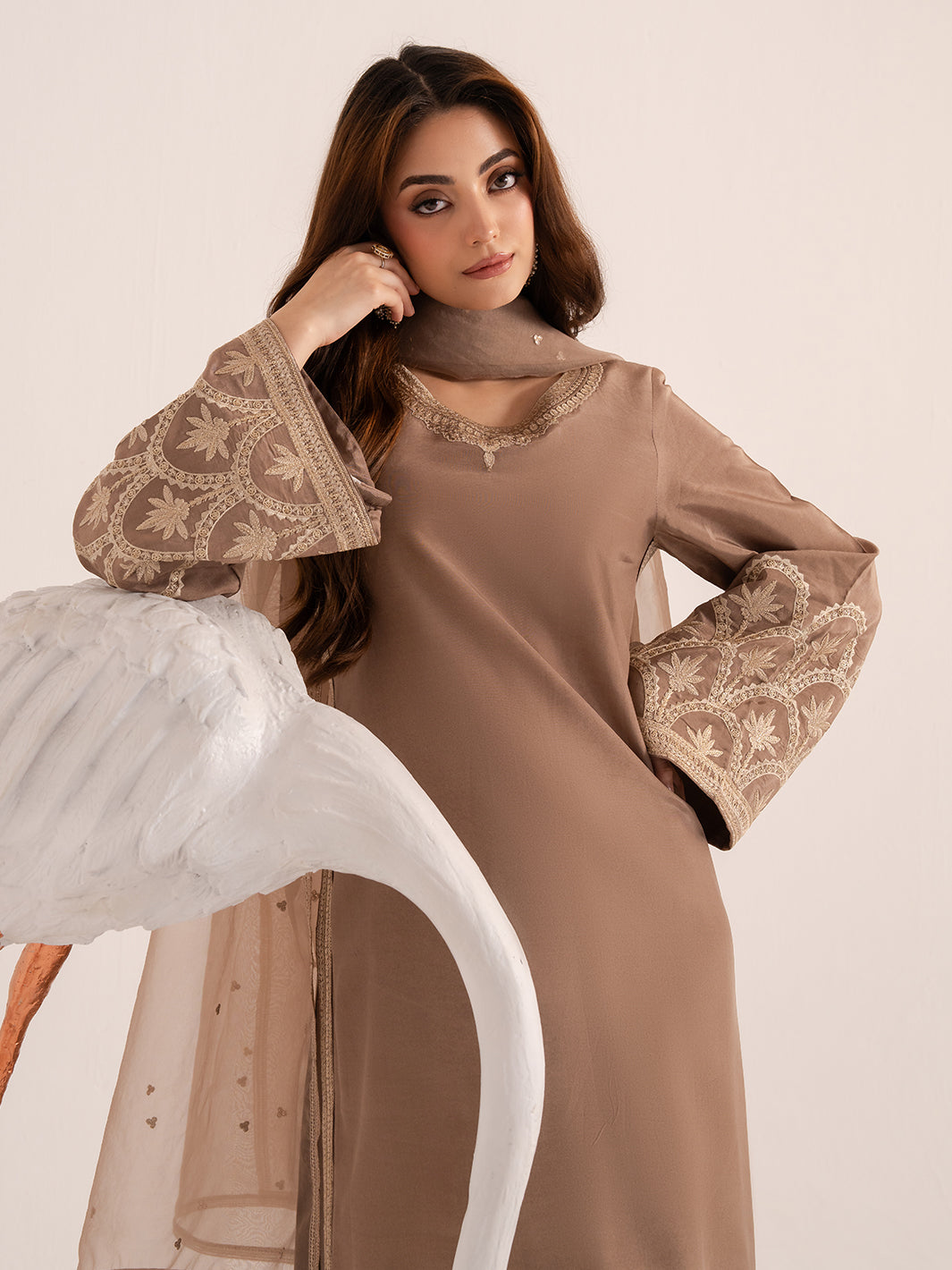 Izel | The Silk Chapter | Khaki