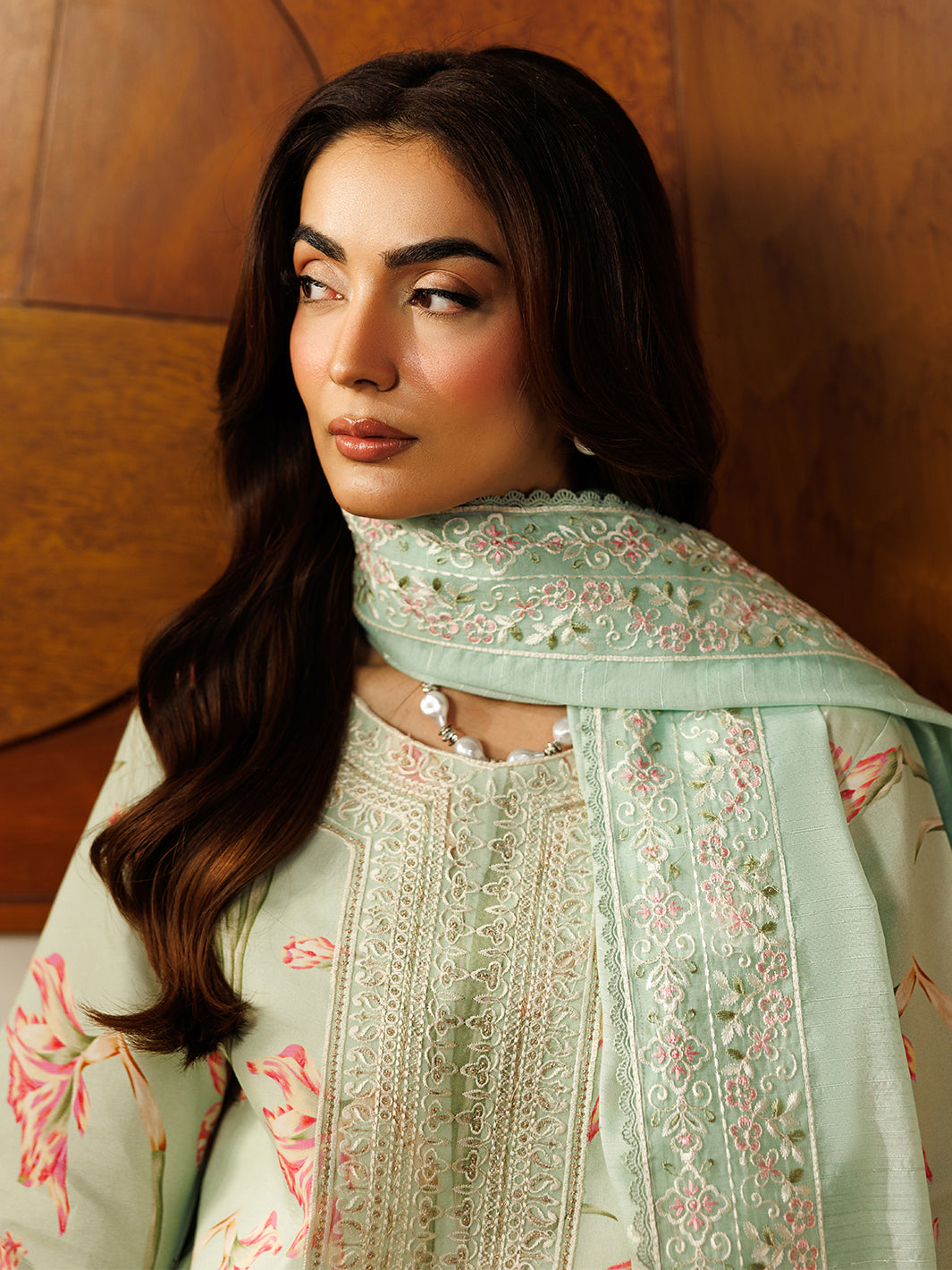 Mahnur | Leila Lawn 26 | L-01