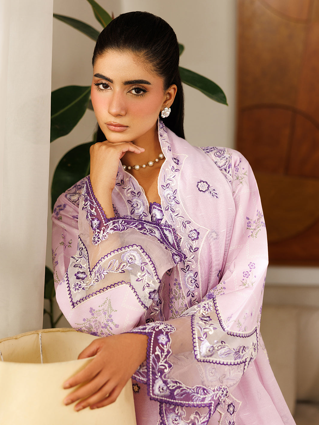 Mahnur | Leila Lawn 26 | L-04
