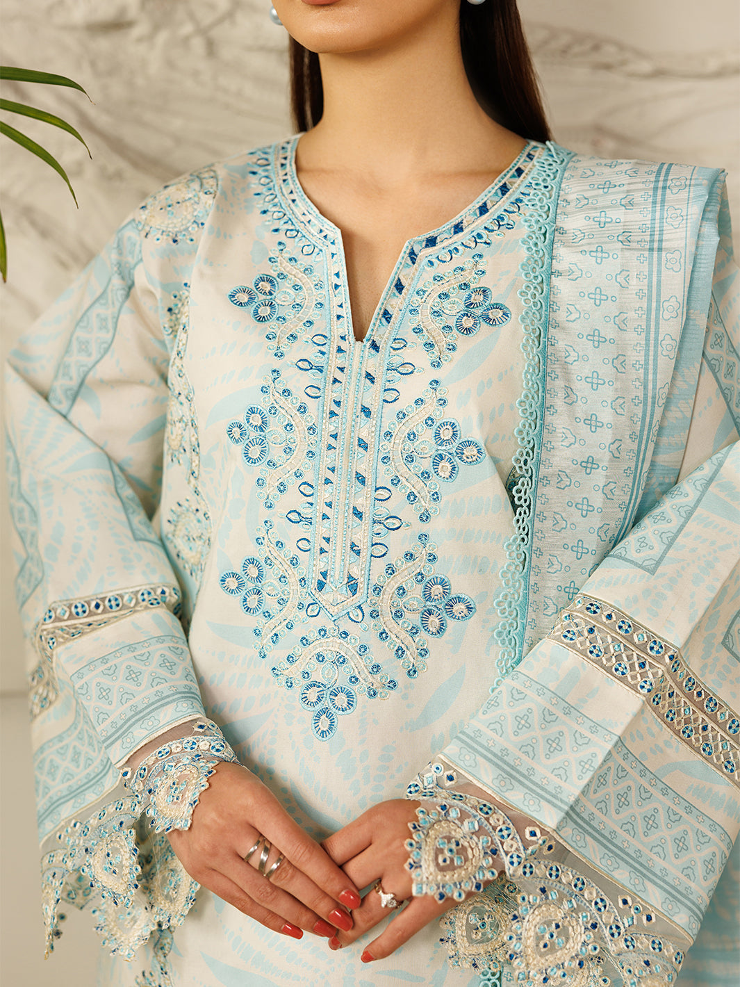 Mahnur | Leila Lawn 26 | L-10