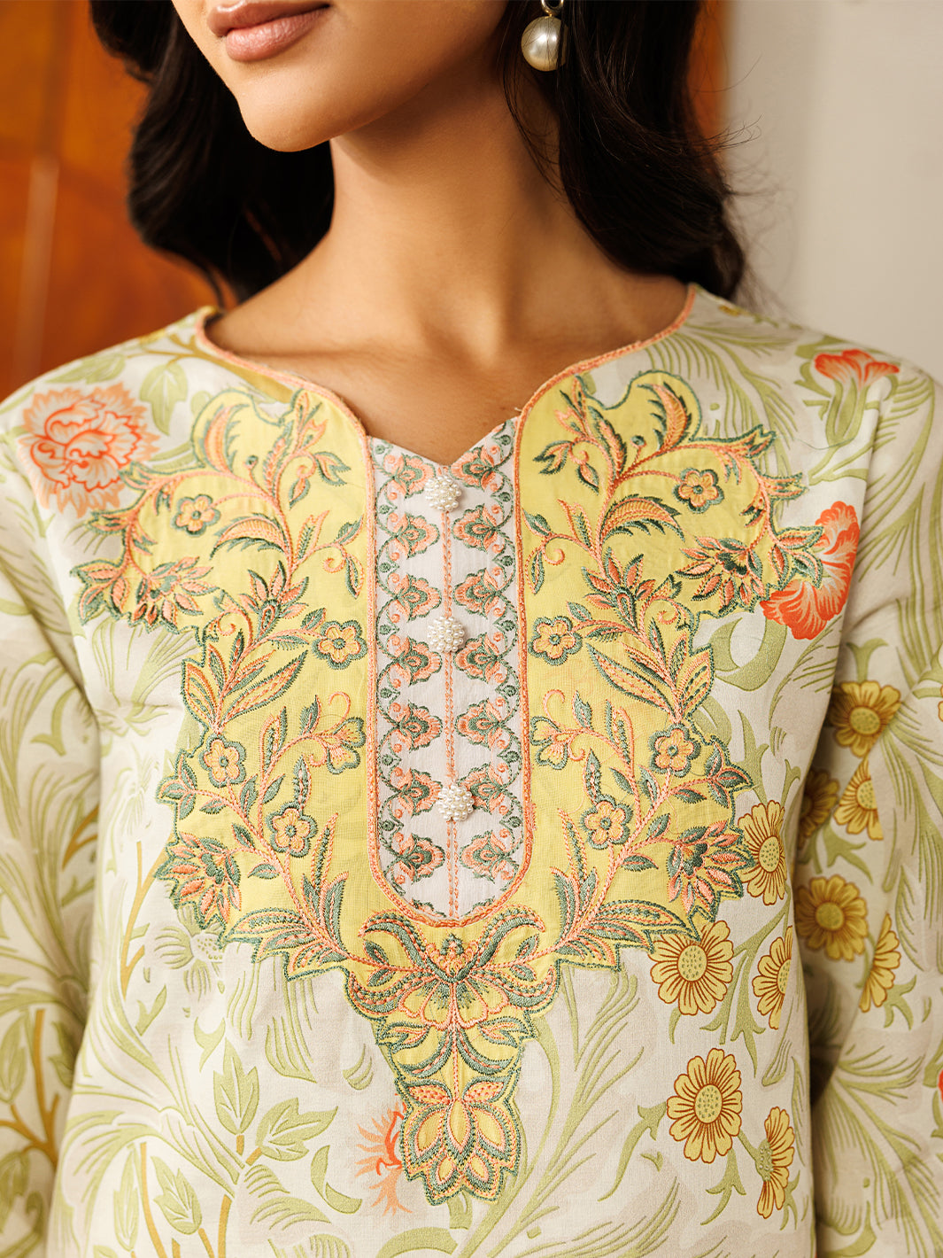 Mahnur | Leila Lawn 26 | L-11
