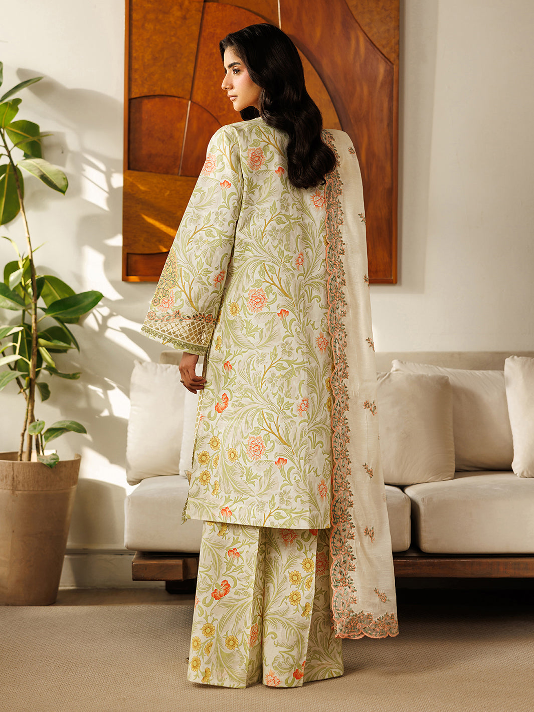 Mahnur | Leila Lawn 26 | L-11