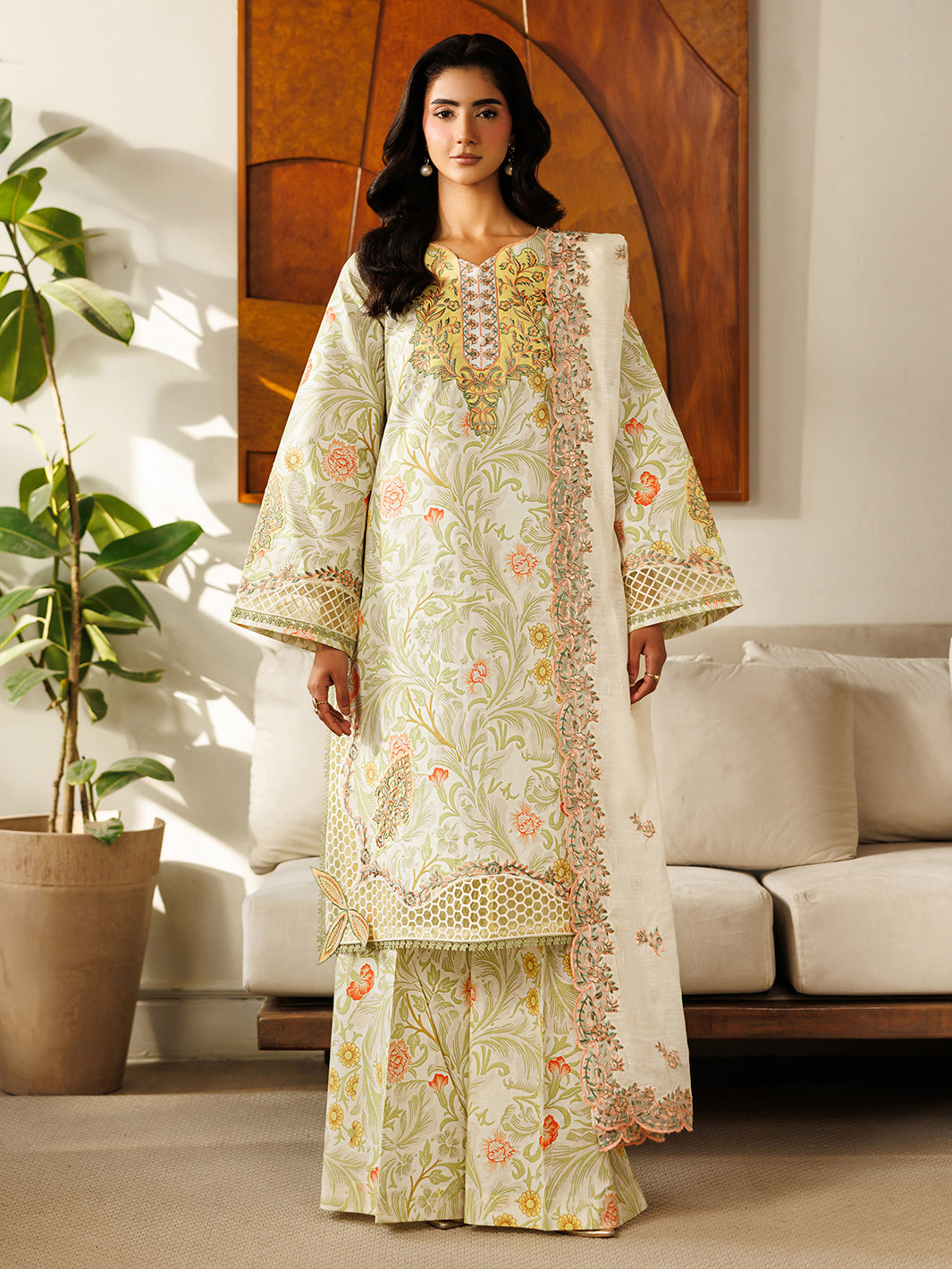 Mahnur | Leila Lawn 26 | L-11