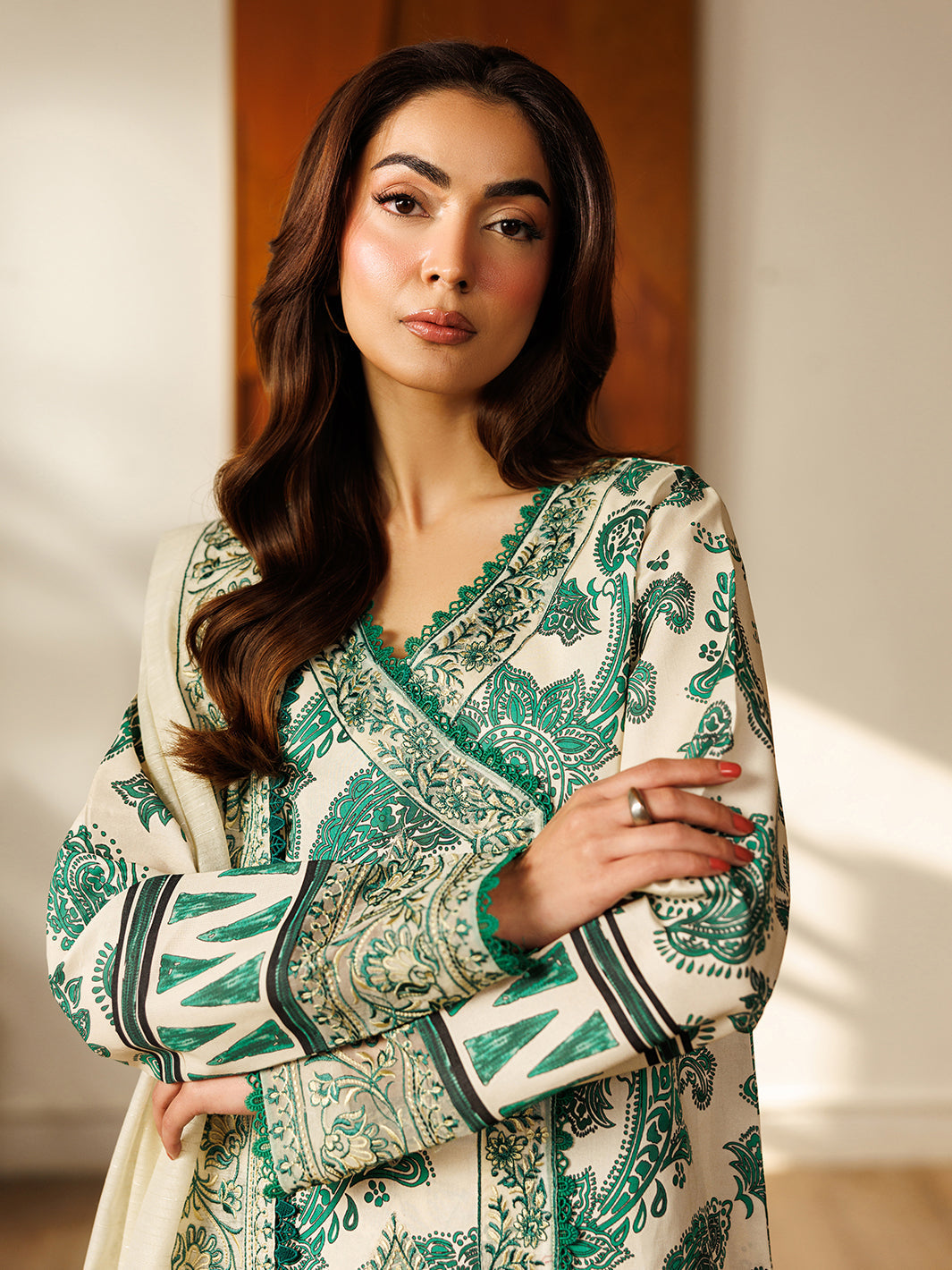 Mahnur | Leila Lawn 26 | L-14