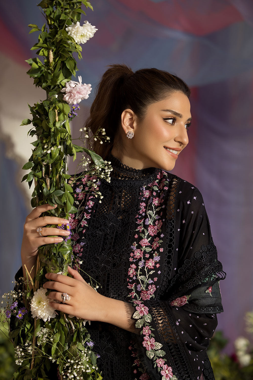 Sobia Nazir | Luxury Lawn 25 | 4B