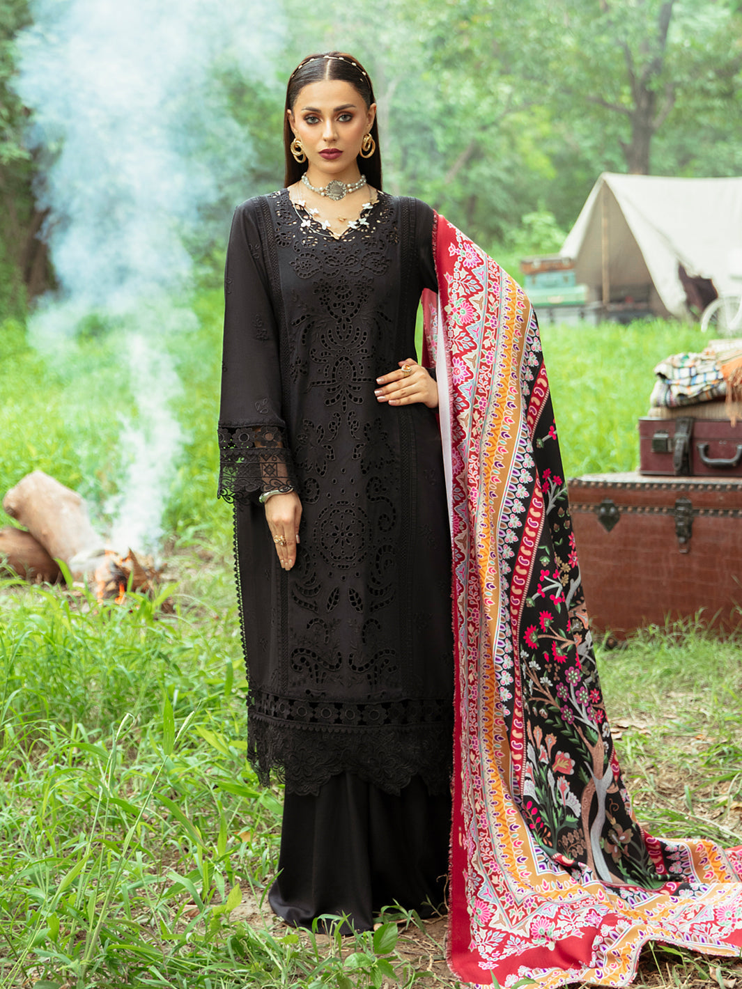 Mahnur | Hazel Winter 24 | LYLAH