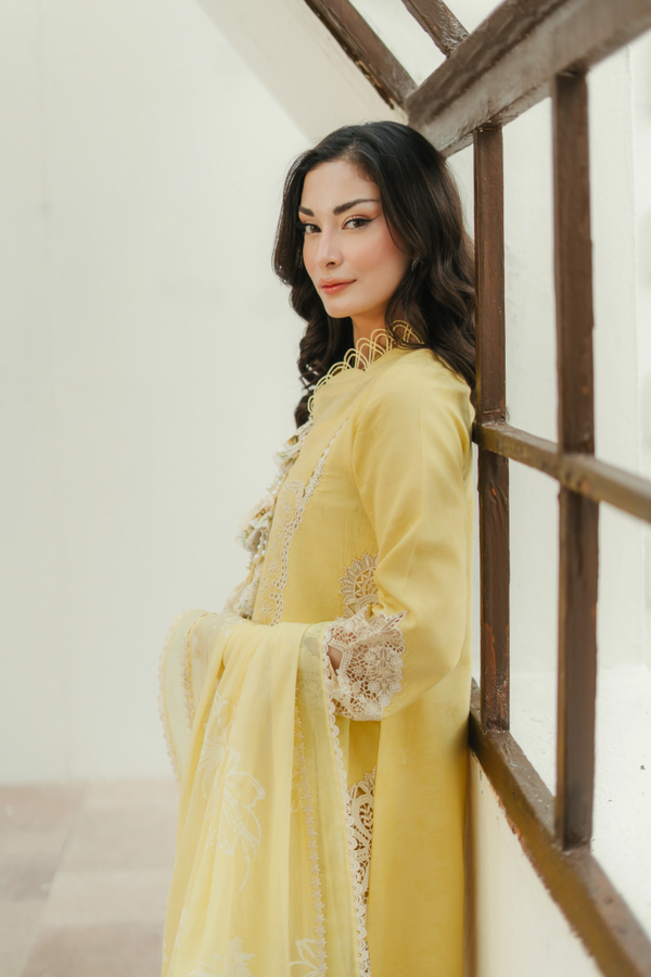 Manara | Eid Pret Collection 26 | LILLY