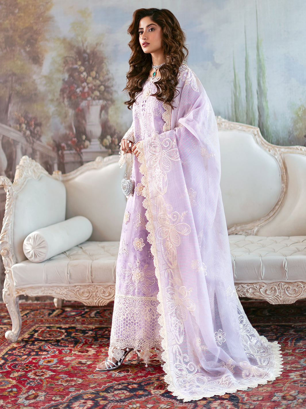 Mahnur | Sophie Luxury Lawn 25 | Lyrell