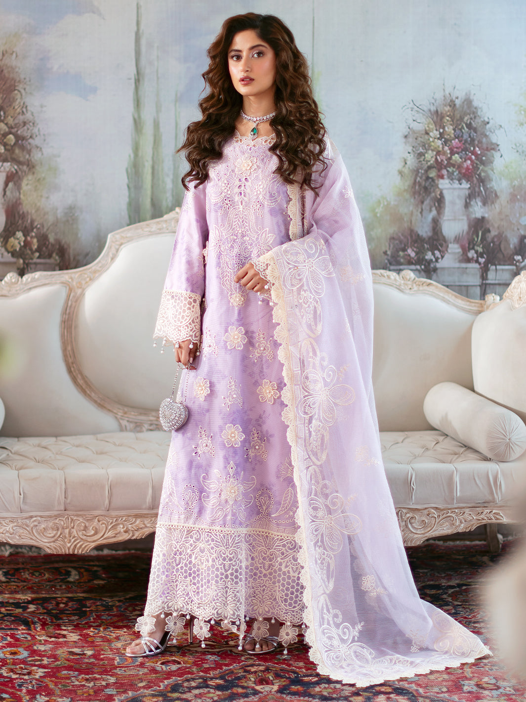 Mahnur | Sophie Luxury Lawn 25 | Lyrell