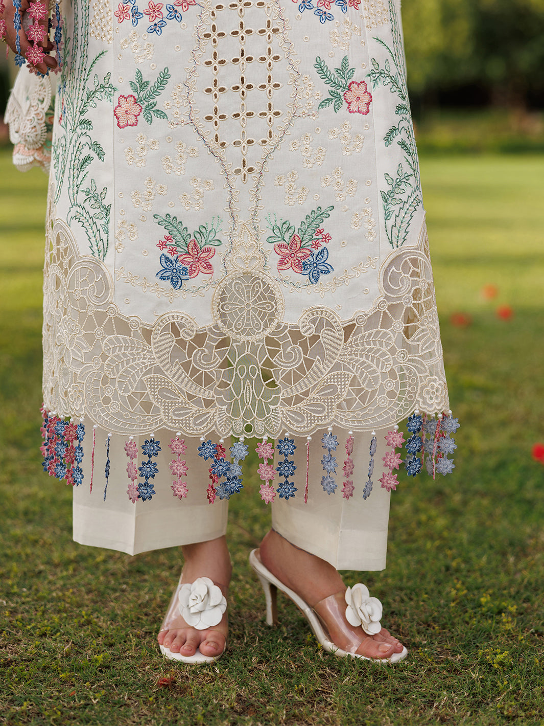 Mahnur | Morbagh Luxury Lawn 26 | M-03