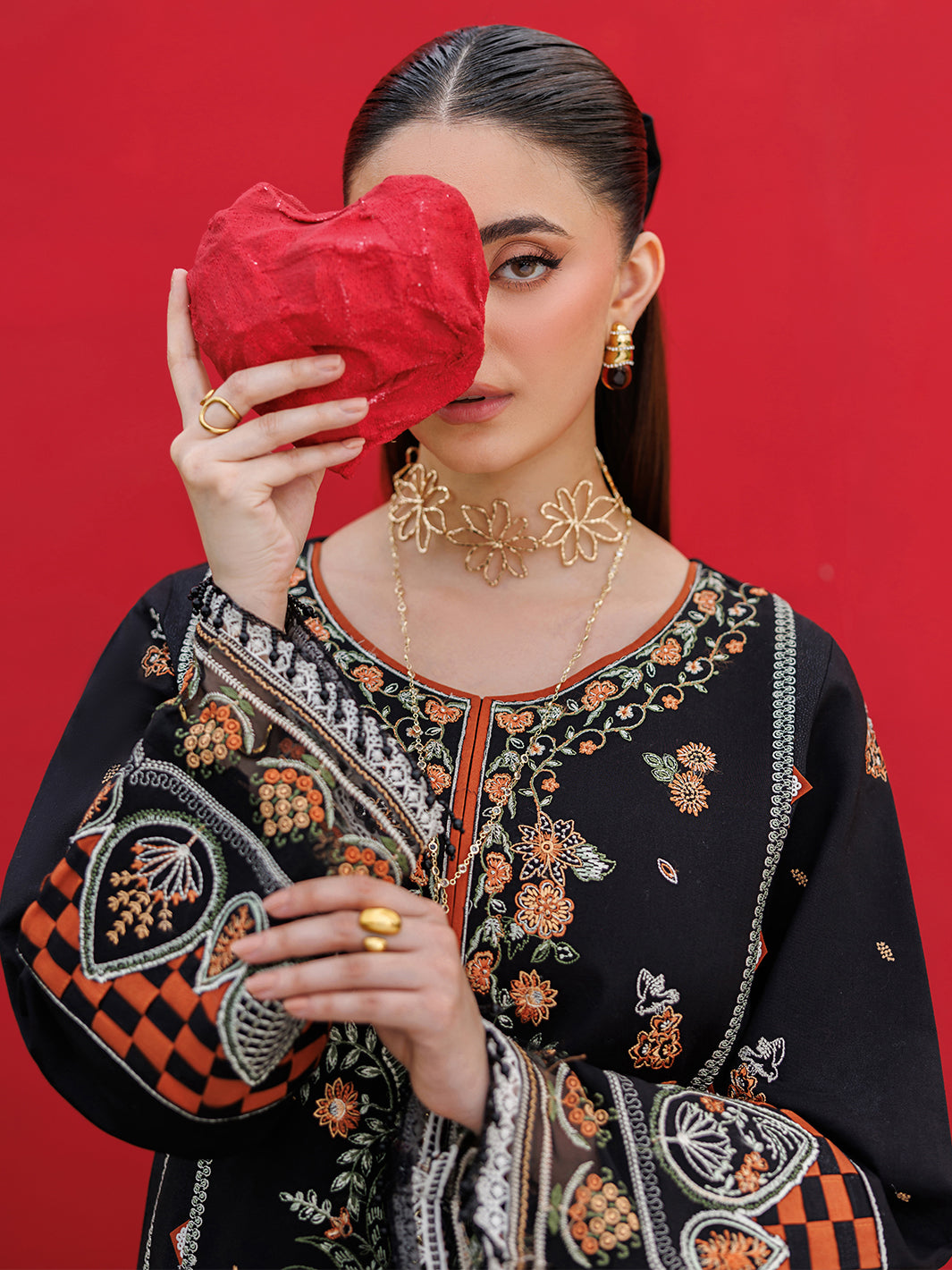 Mahnur | Morbagh Luxury Lawn 26 | M-11
