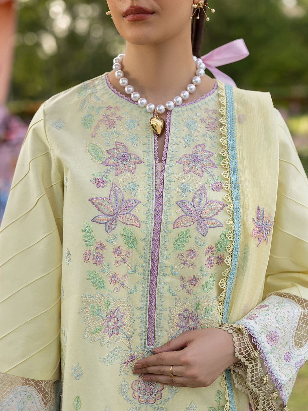 Mahnur | Morbagh Luxury Lawn 26 | M-12