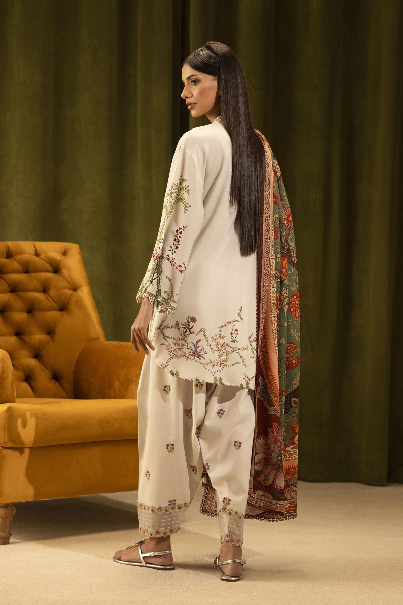 Sana Safinaz | Muzlin Winter 25 | 015A