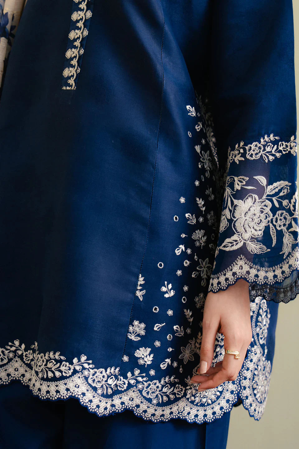 Zara Shahjahan | Coco Lawn 25 | MEADOW-8B