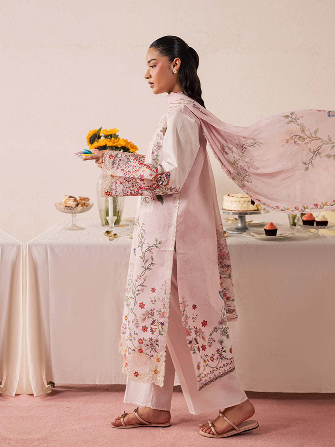 Mahnur | Jahaan Lawn 26 | MJ-02