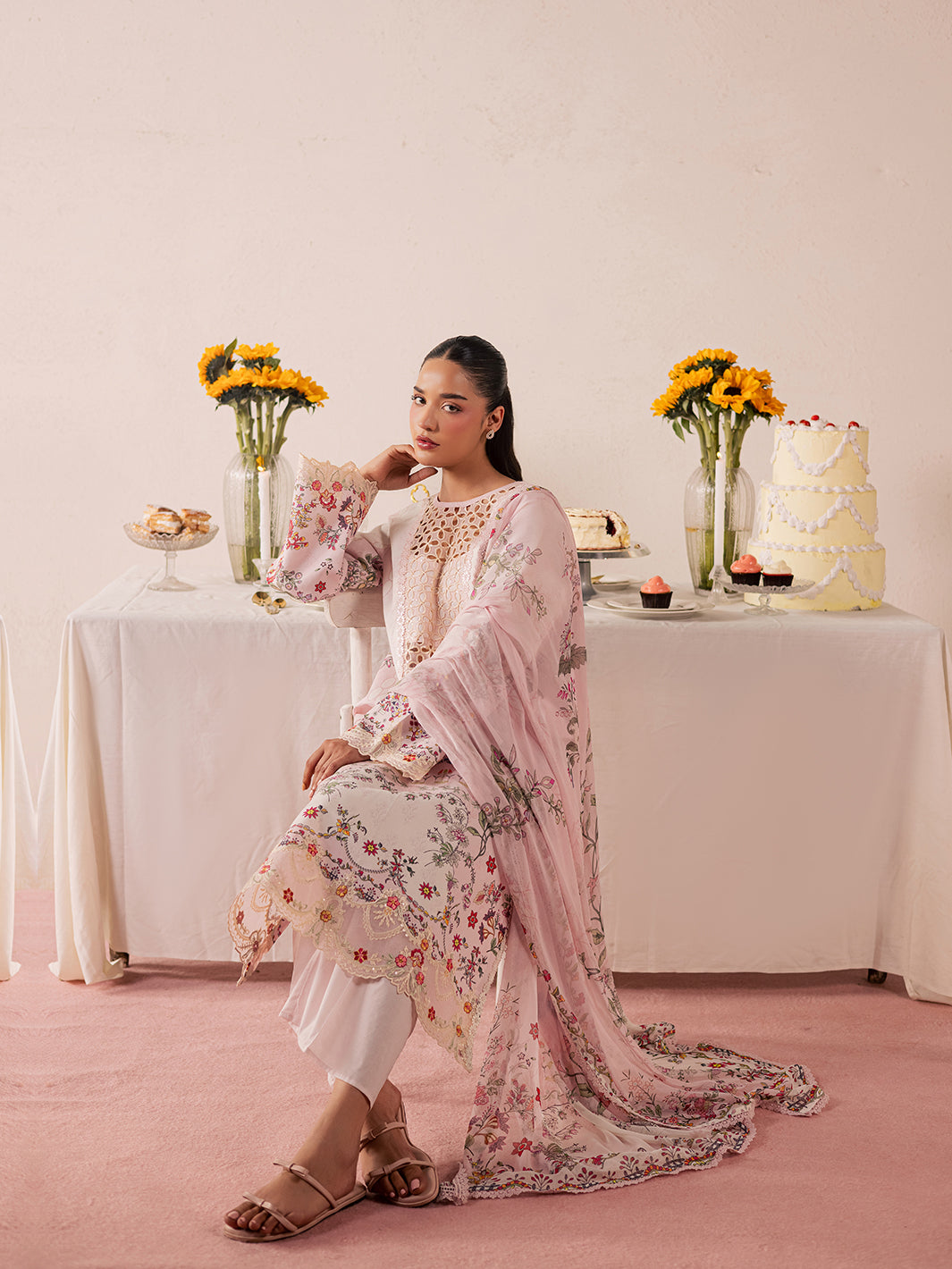 Mahnur | Jahaan Lawn 26 | MJ-02