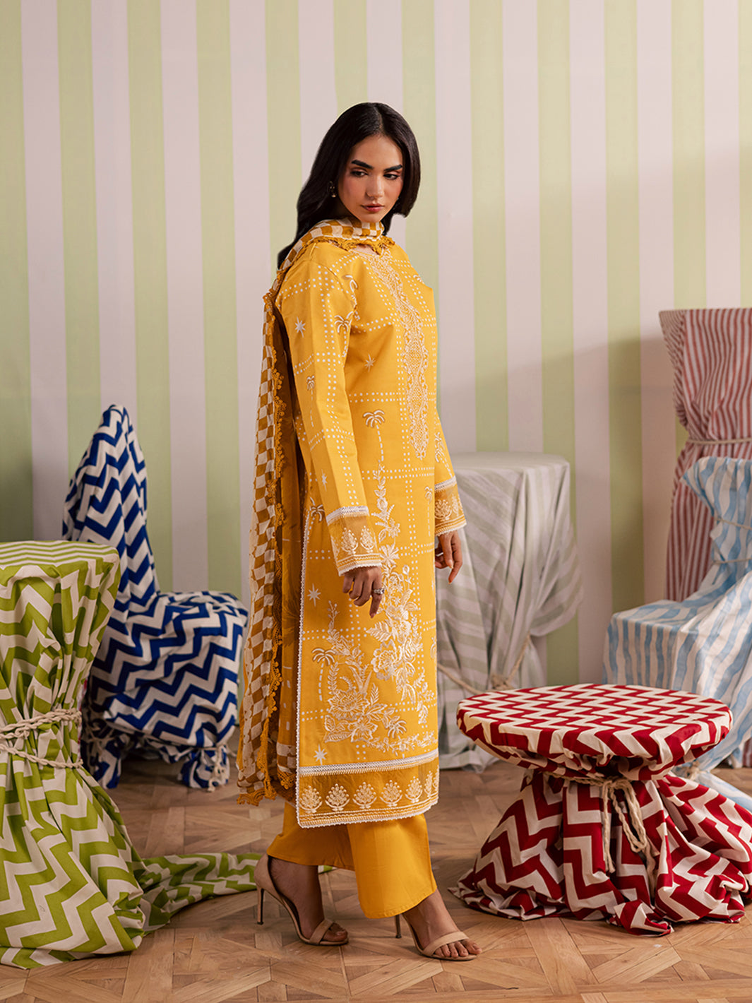 Mahnur | Jahaan Lawn 26 | MJ-03