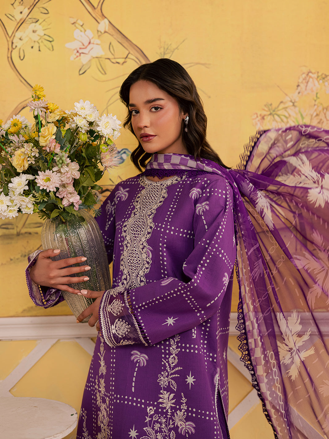 Mahnur | Jahaan Lawn 26 | MJ-04