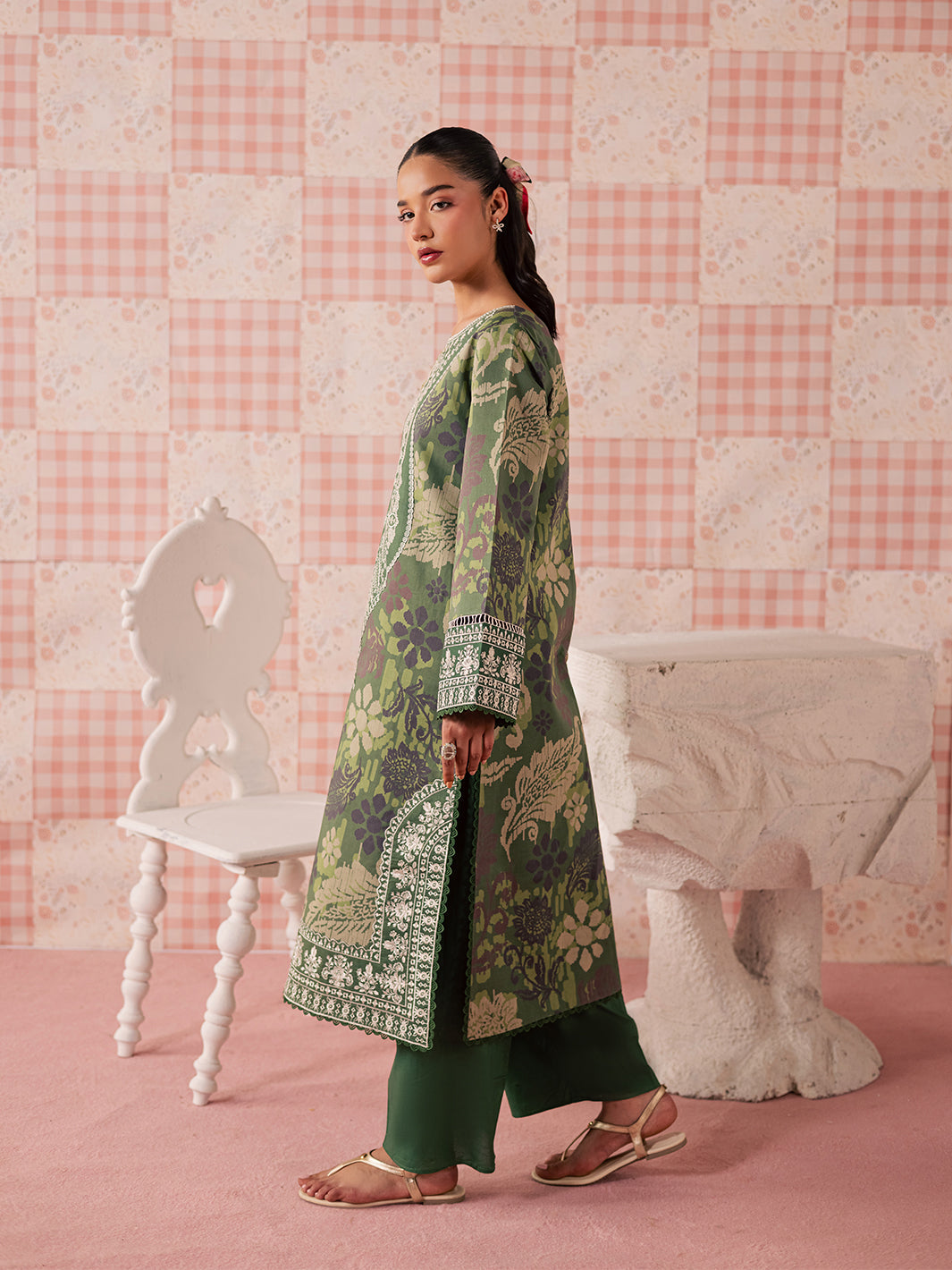 Mahnur | Jahaan Lawn 26 | MJ-06