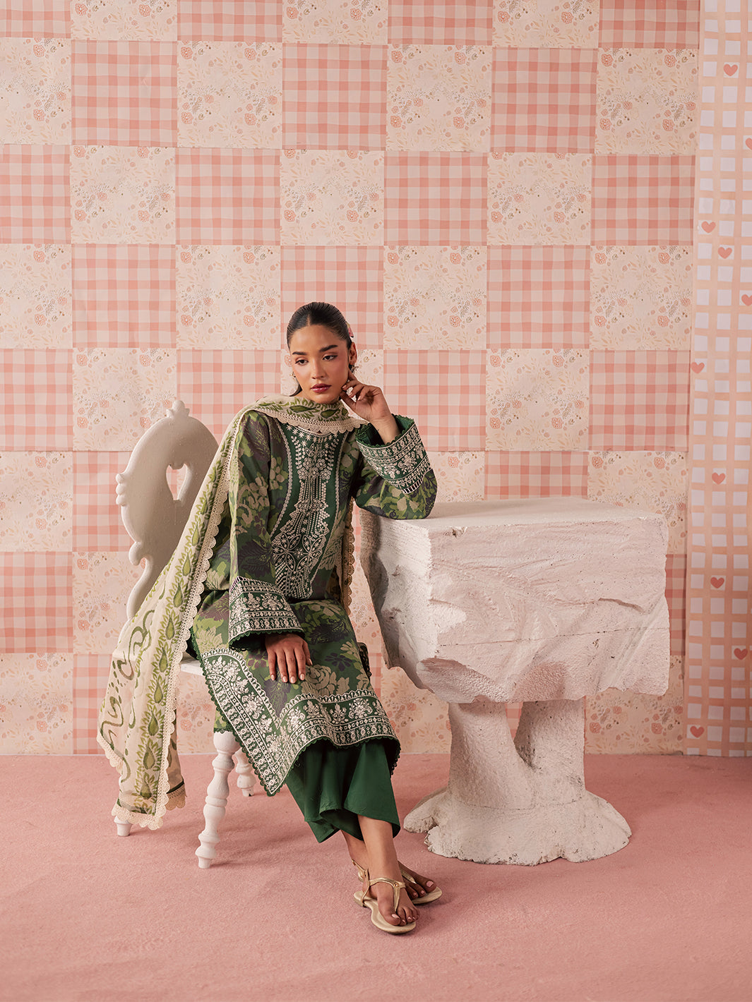 Mahnur | Jahaan Lawn 26 | MJ-06