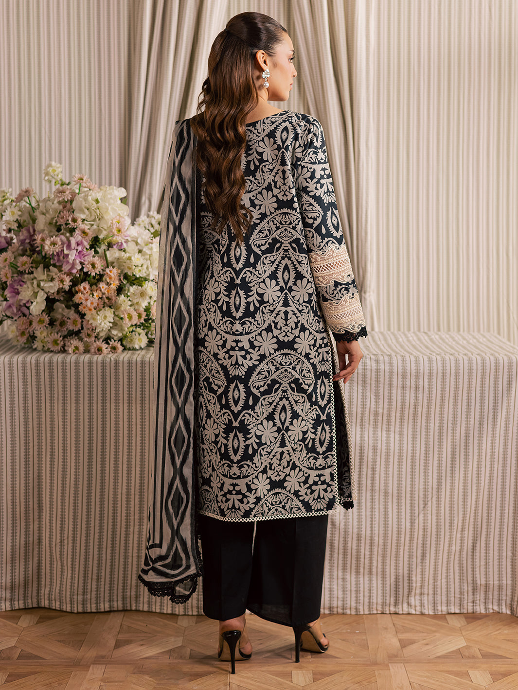 Mahnur | Jahaan Lawn 26 | MJ-09