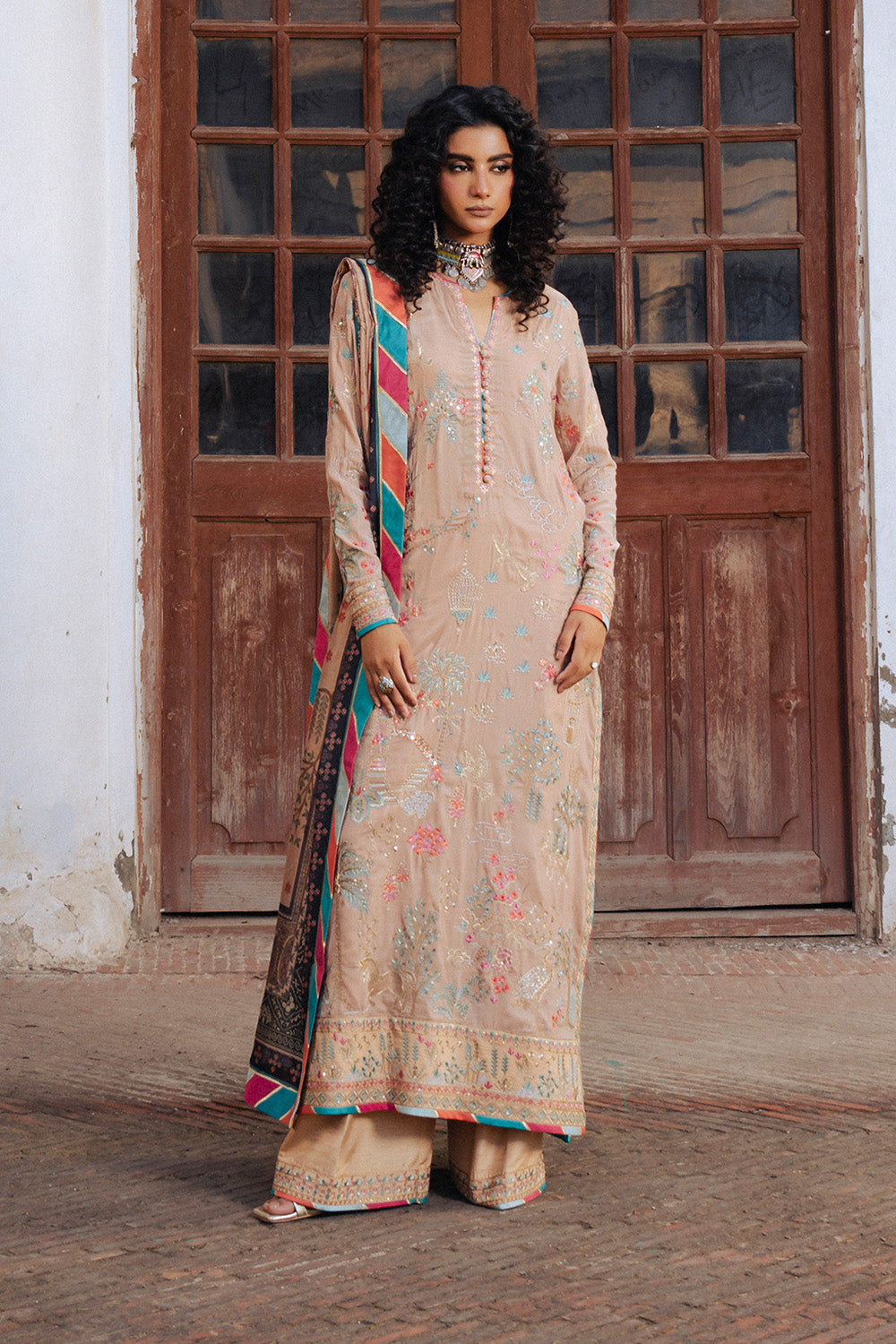 Maryum N Maria | Gulshan e Makhmal | LÃONTINE - MWS5894