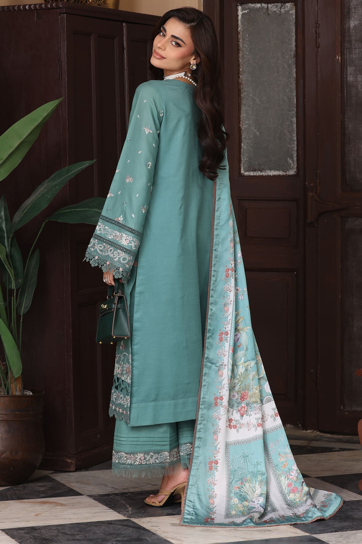 Motifz | Premium Lawn 26 | 5922