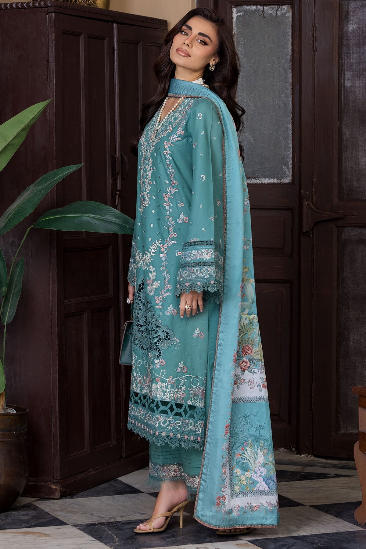 Motifz | Premium Lawn 26 | 5922