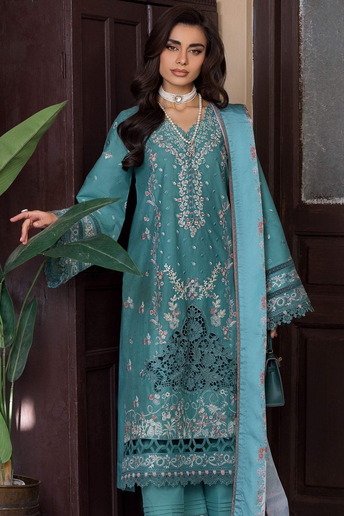 Motifz | Premium Lawn 26 | 5922