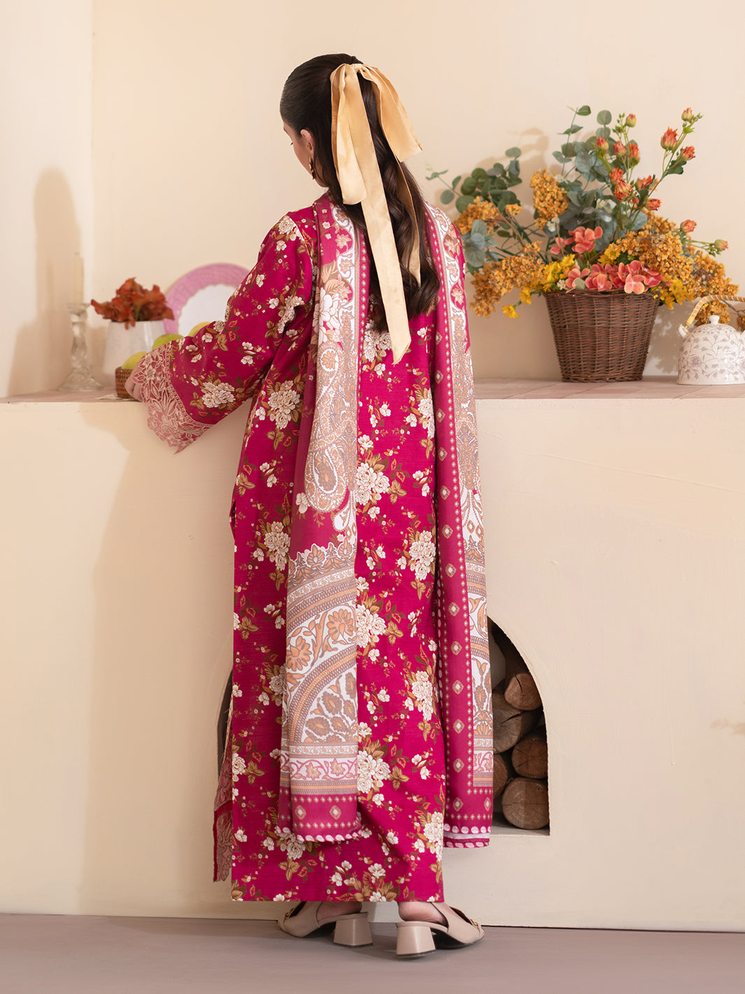 Mahnur | Leila Winter 24 | Camellia