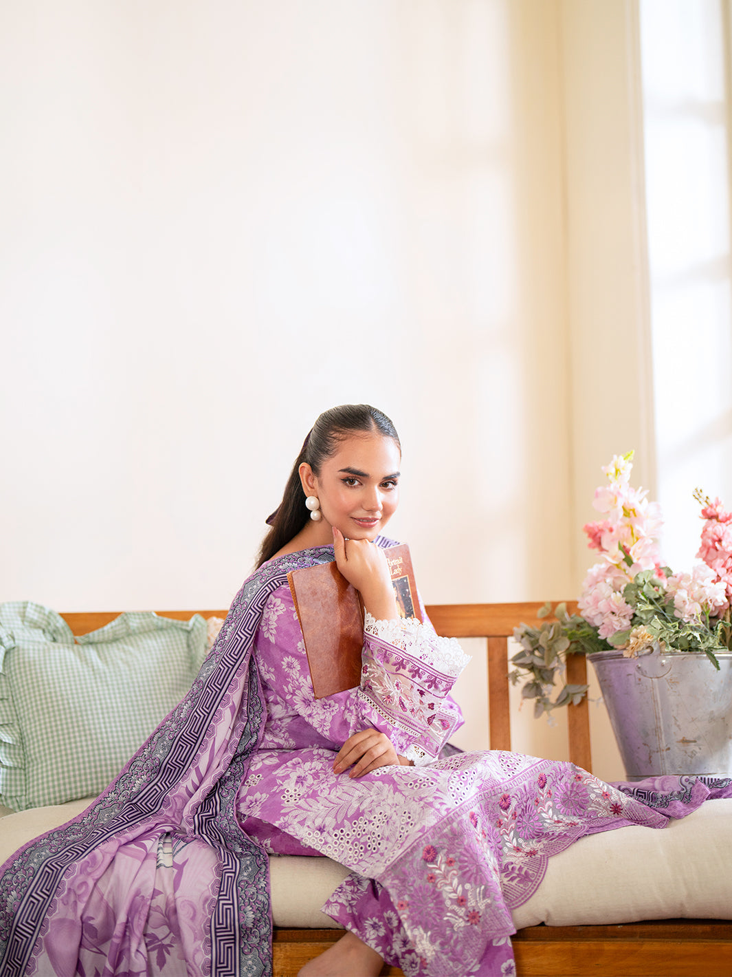 Mahnur | Leila Winter 24 | Fiona