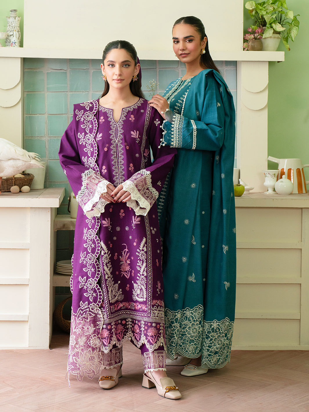 Mahnur | Leila Winter 24 | Rhea
