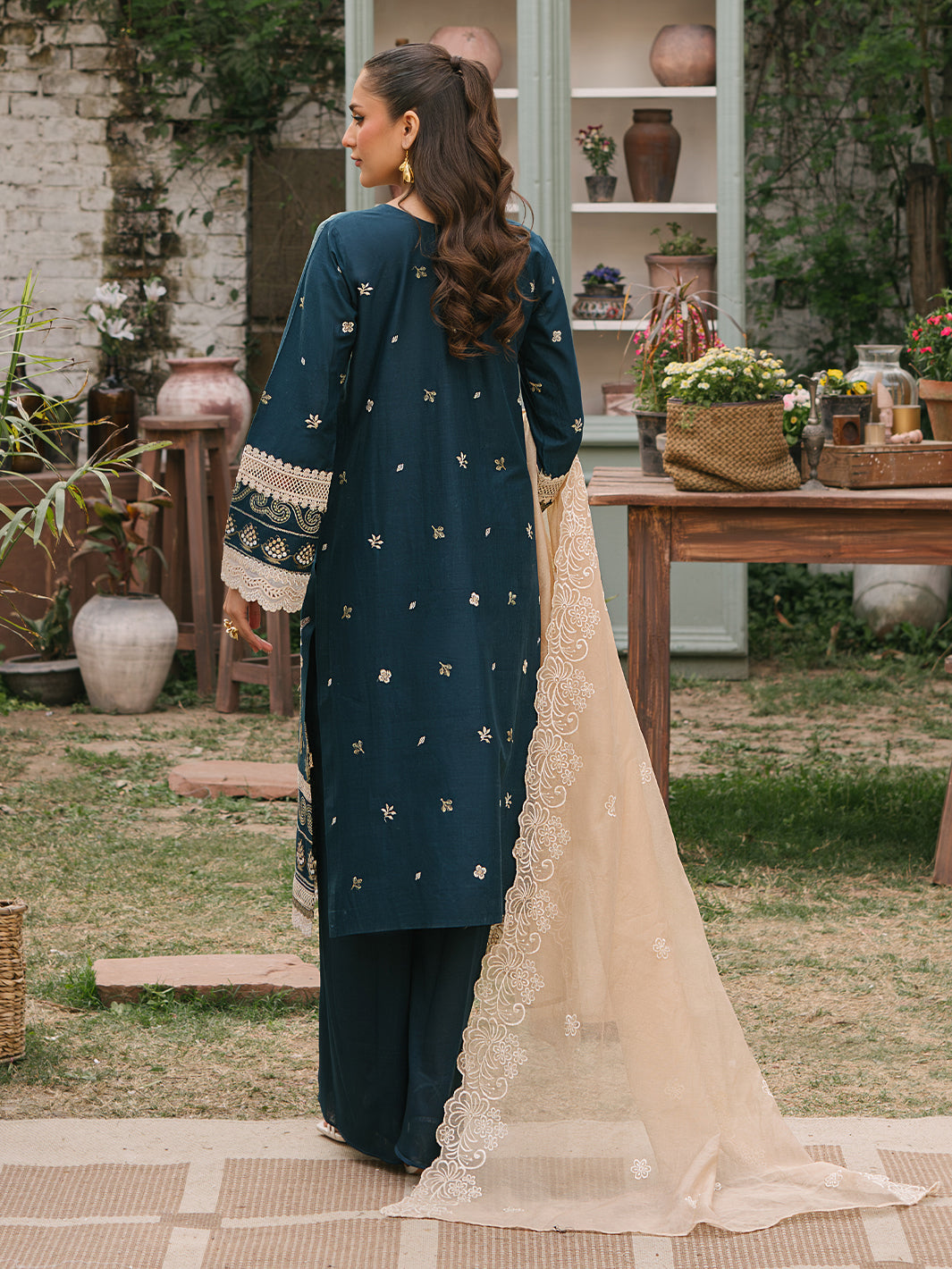 Mahnur | Masakali Luxury Lawn 24 | MK 01 - A