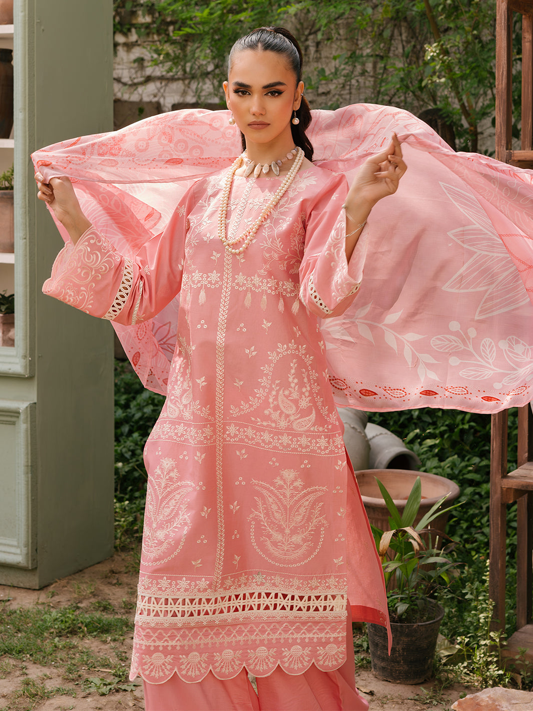 Mahnur | Masakali Luxury Lawn 24 | MK 03 - A