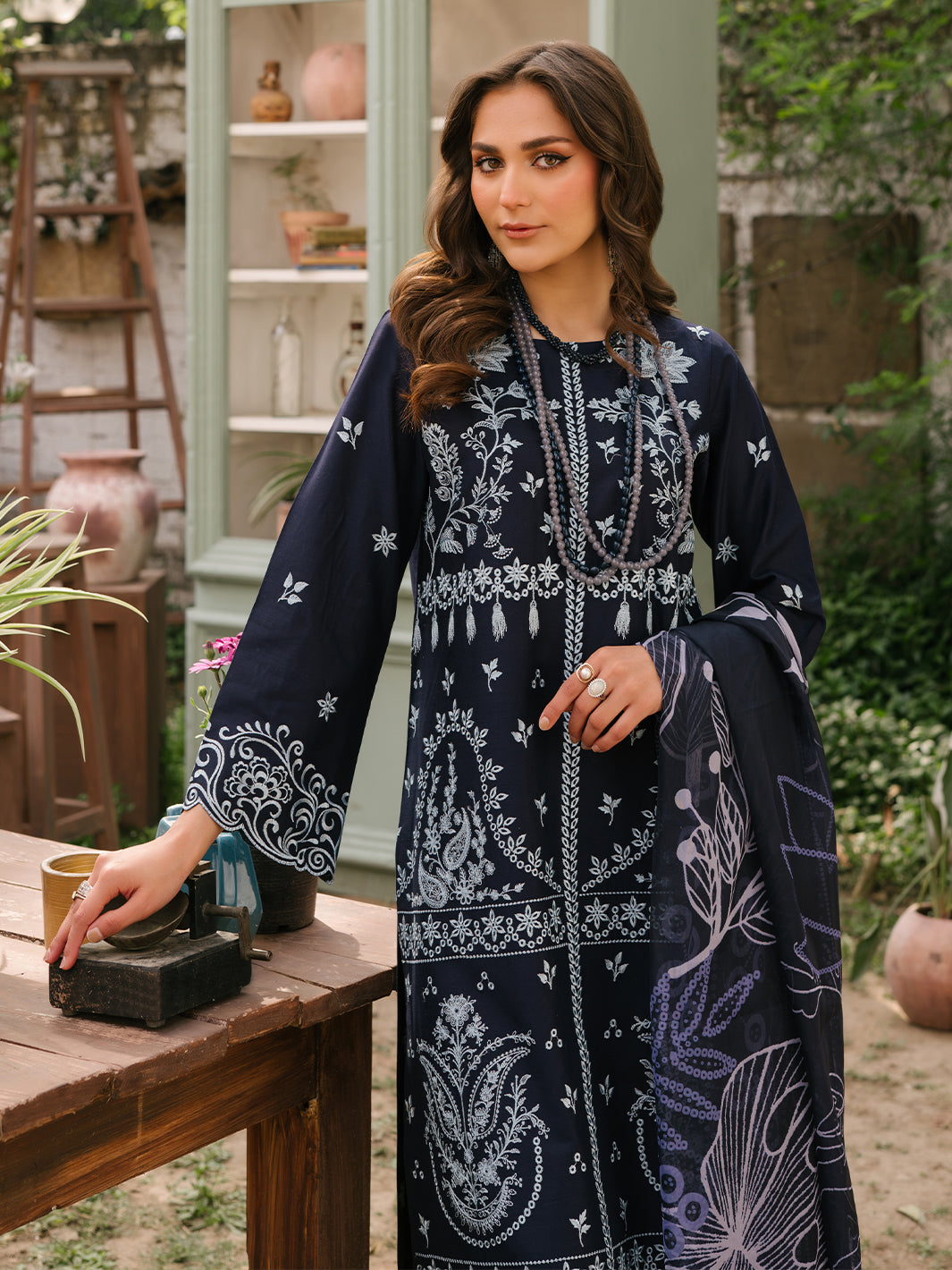 Mahnur | Masakali Luxury Lawn 24 | MK 03 - B
