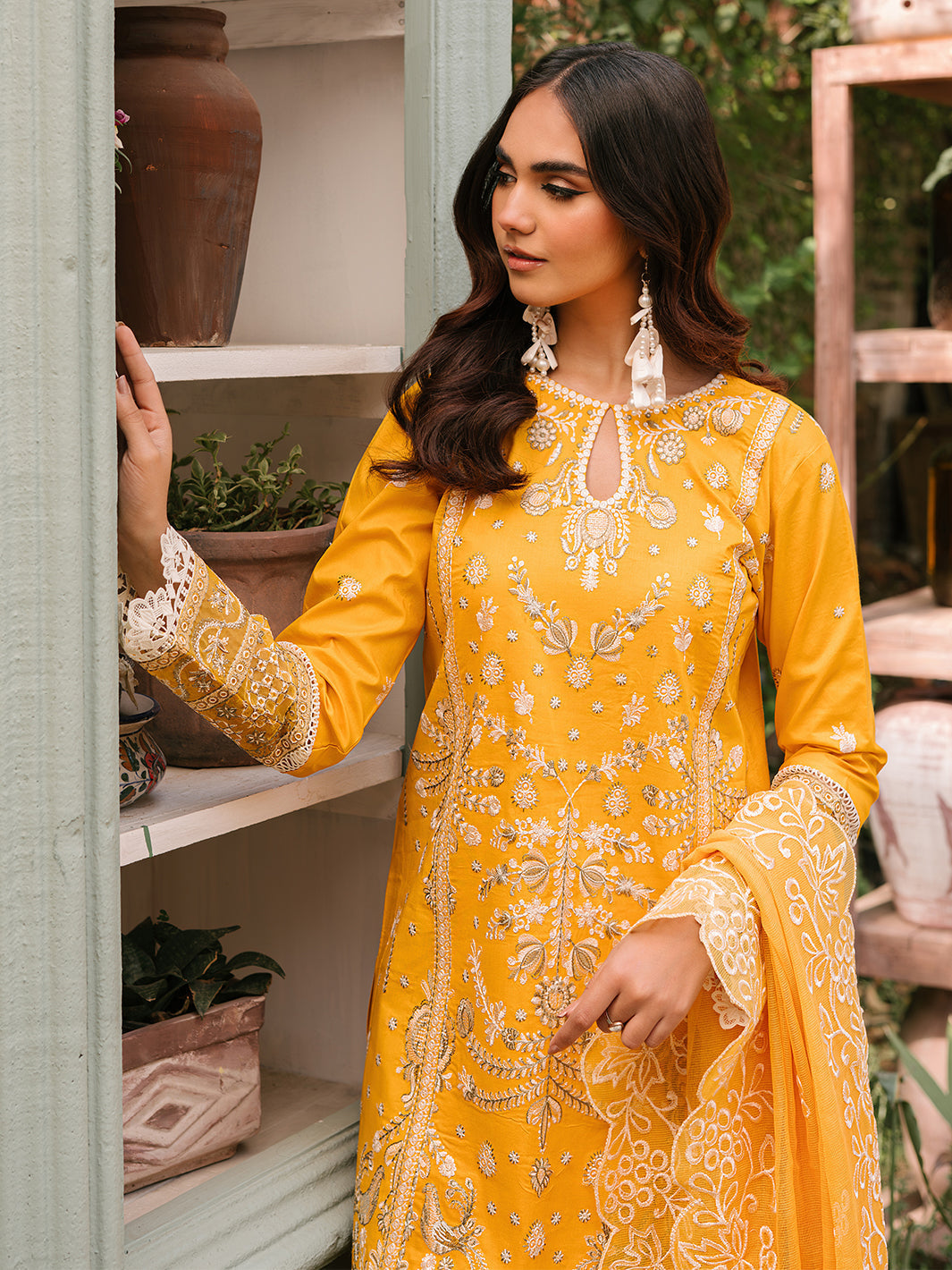 Mahnur | Masakali Luxury Lawn 24 | MK 06 - A