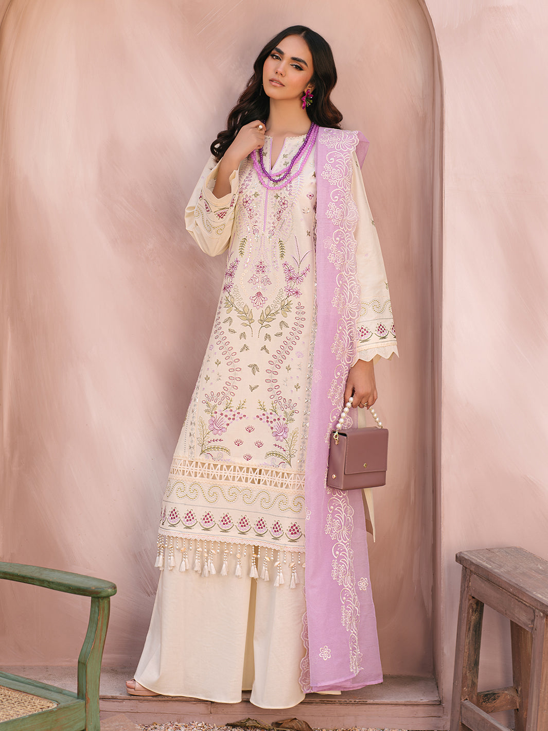 Mahnur | Masakali Luxury Lawn 24 | MK 01 - B