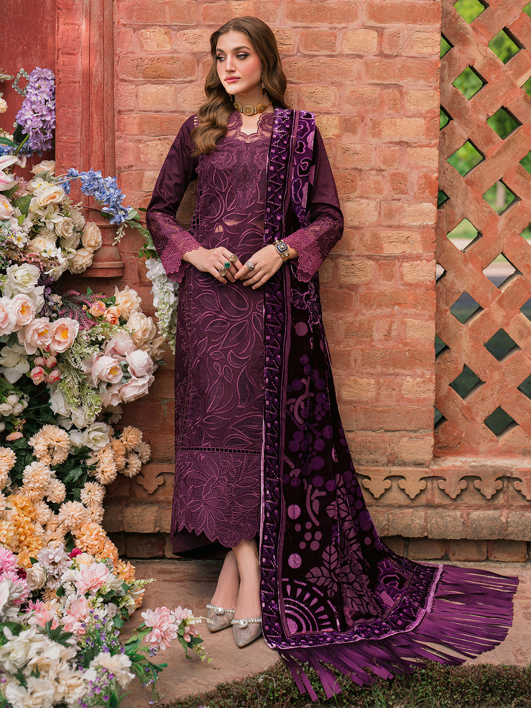 Mahnur | Nazakat Luxury Winter | ZARAE