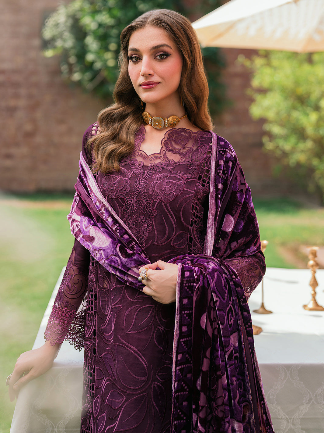 Mahnur | Nazakat Luxury Winter | ZARAE