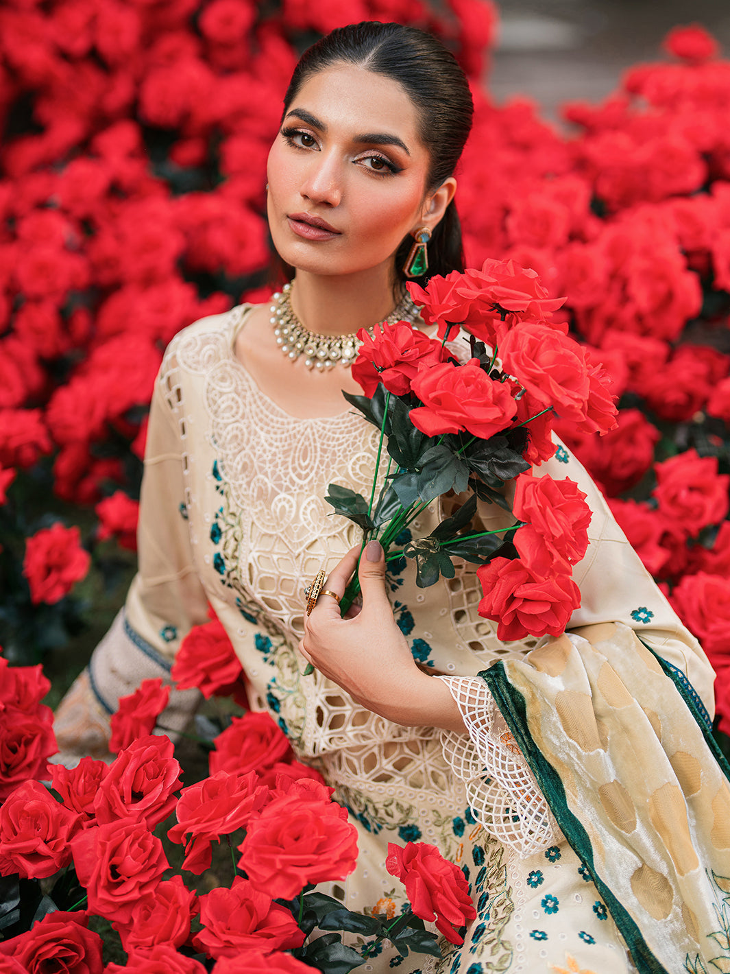 Mahnur | Nazakat Luxury Winter | ZEYA
