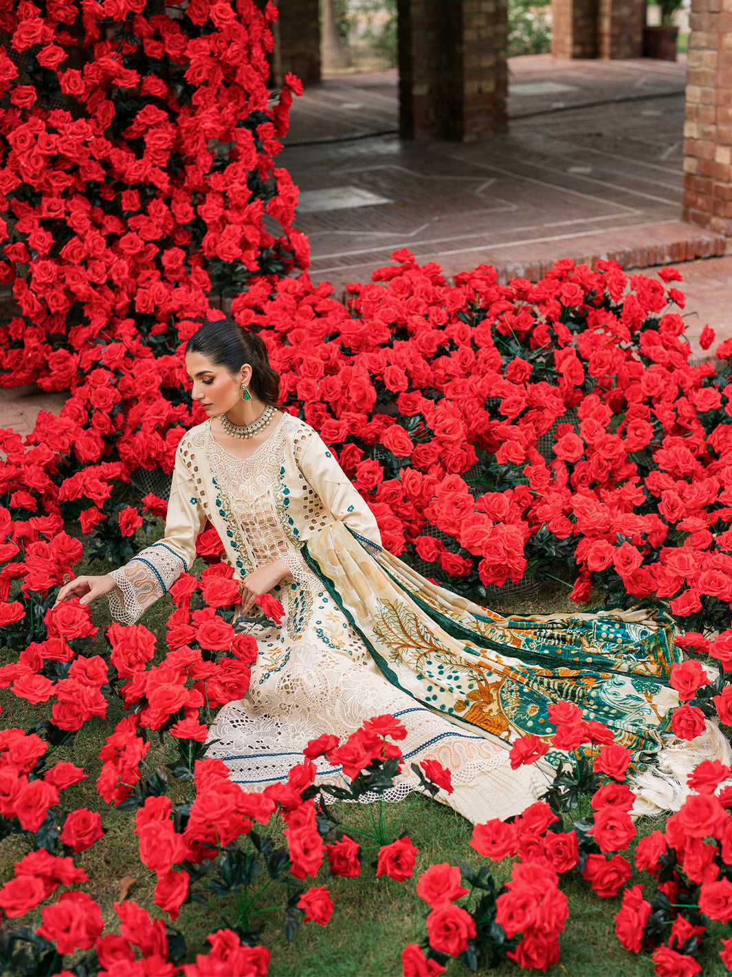 Mahnur | Nazakat Luxury Winter | ZEYA