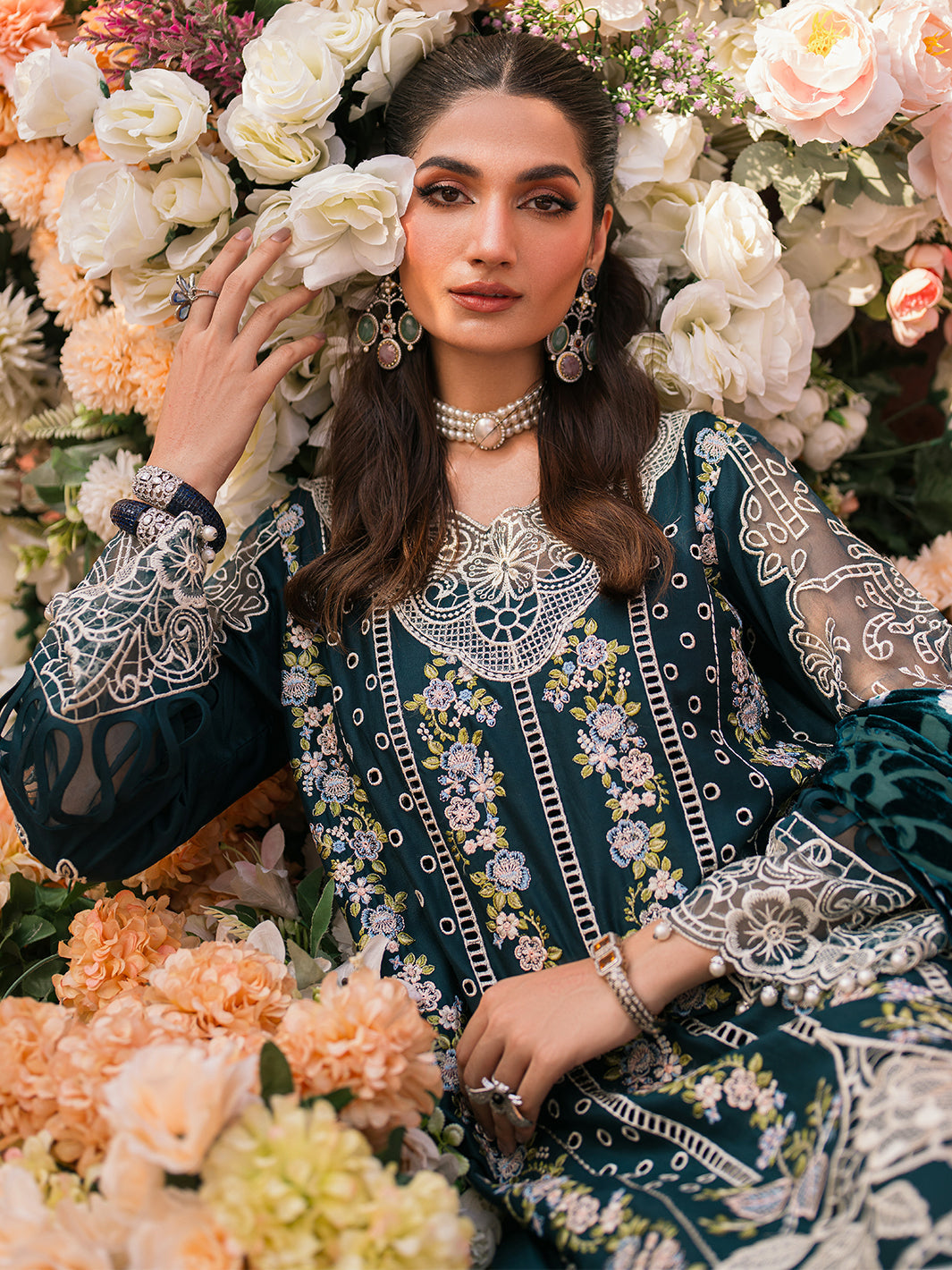 Mahnur | Nazakat Luxury Winter | ELYS