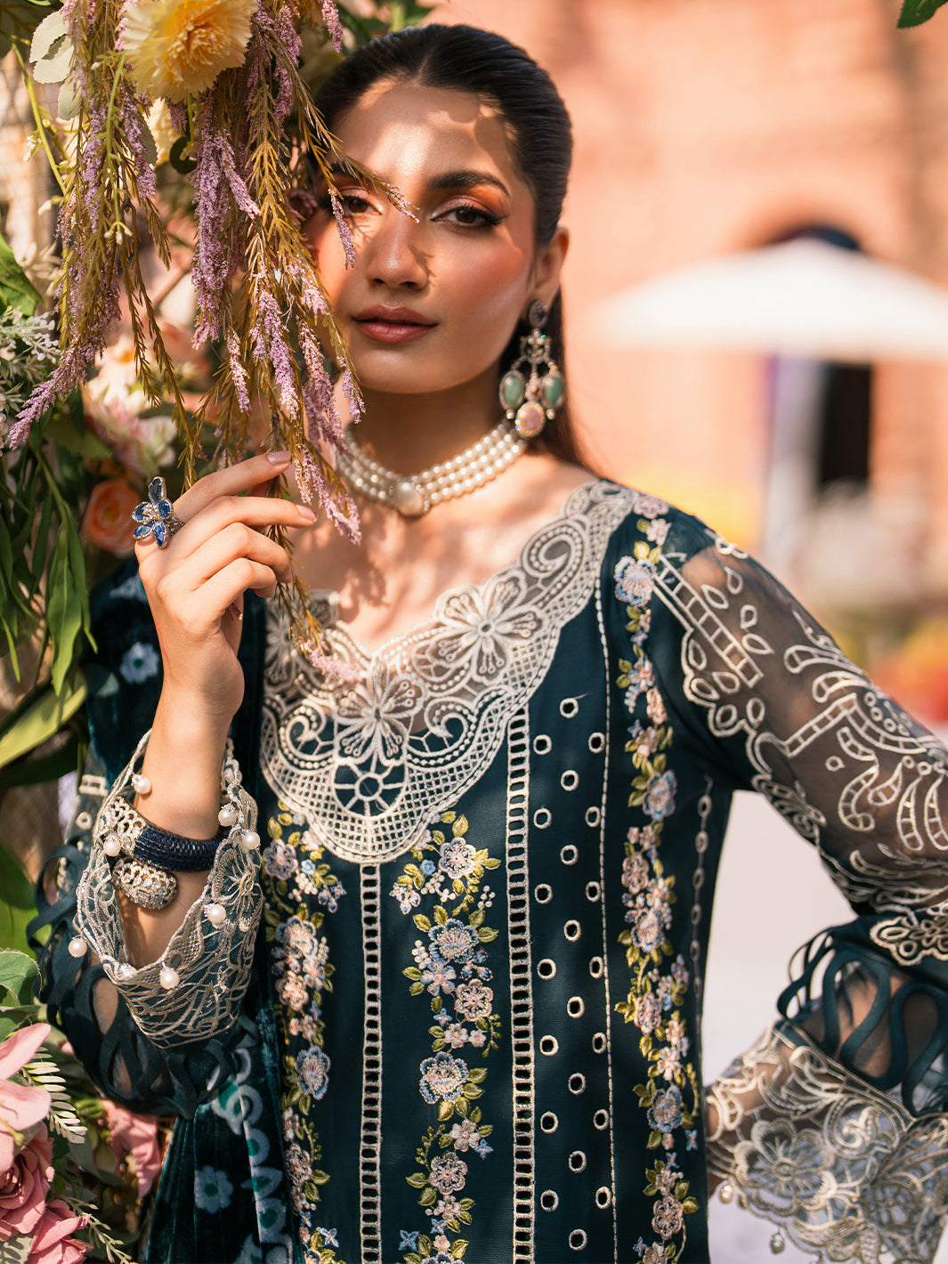 Mahnur | Nazakat Luxury Winter | ELYS