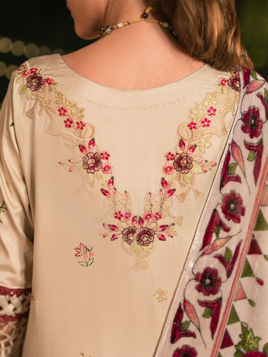 Mahnur | Nazakat Luxury Winter | KIVA