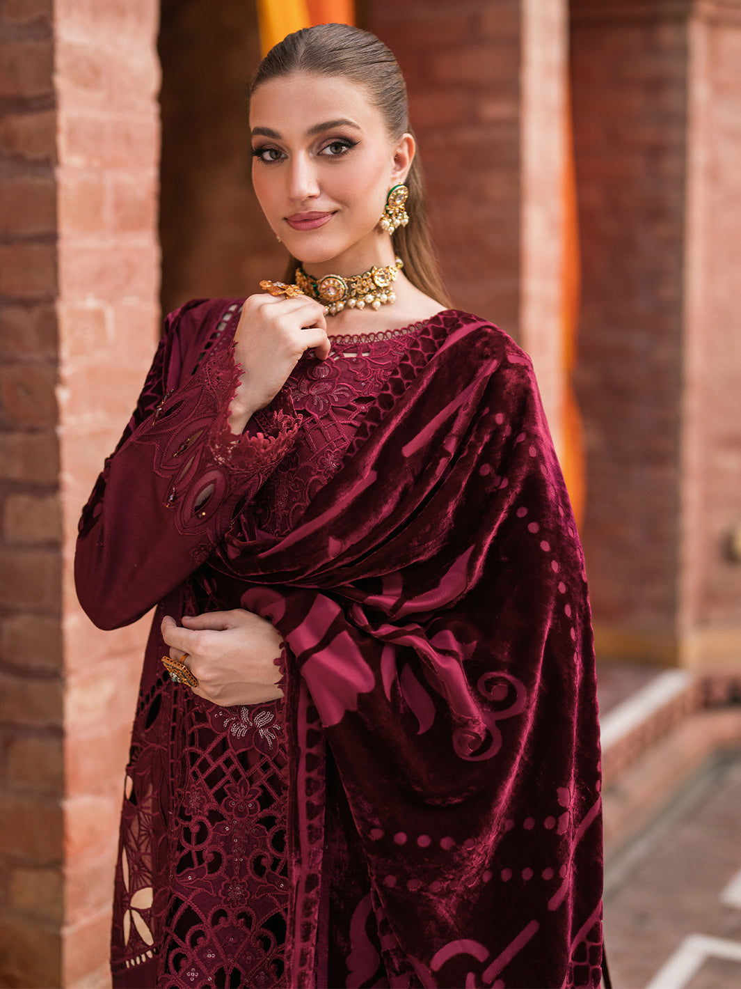 Mahnur | Nazakat Luxury Winter | REINA