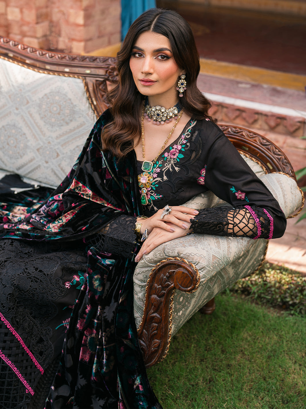 Mahnur | Nazakat Luxury Winter | TALIA