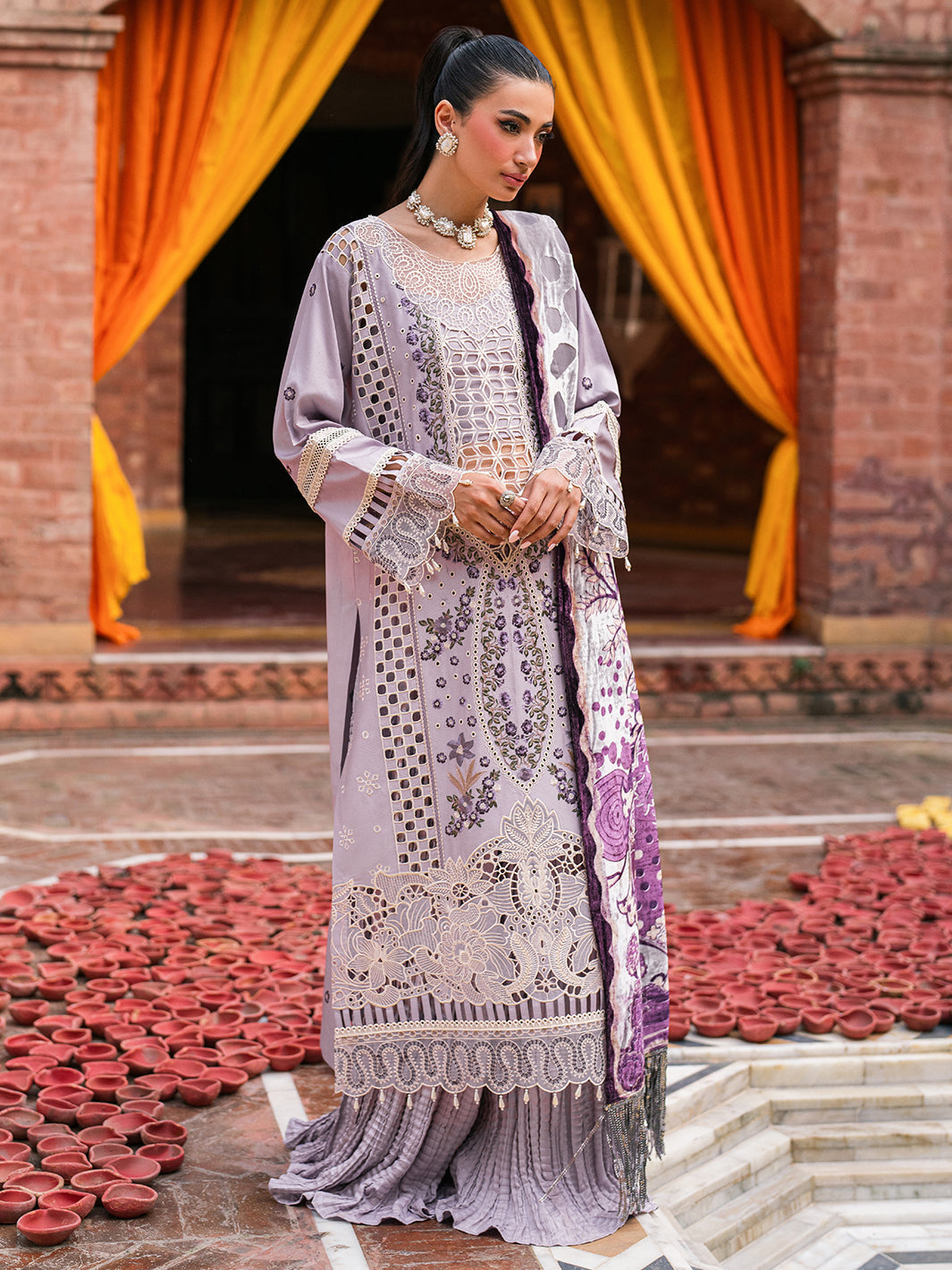 Mahnur | Nazakat Luxury Winter | VANA